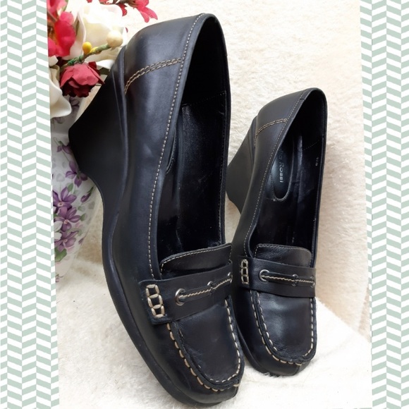 Giulia Rossi elegant and classic wedge platforms - Picture 1 of 4